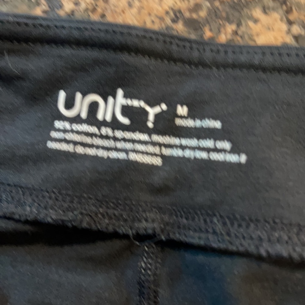 Unity cropped athletic pants - Picture 3 of 3